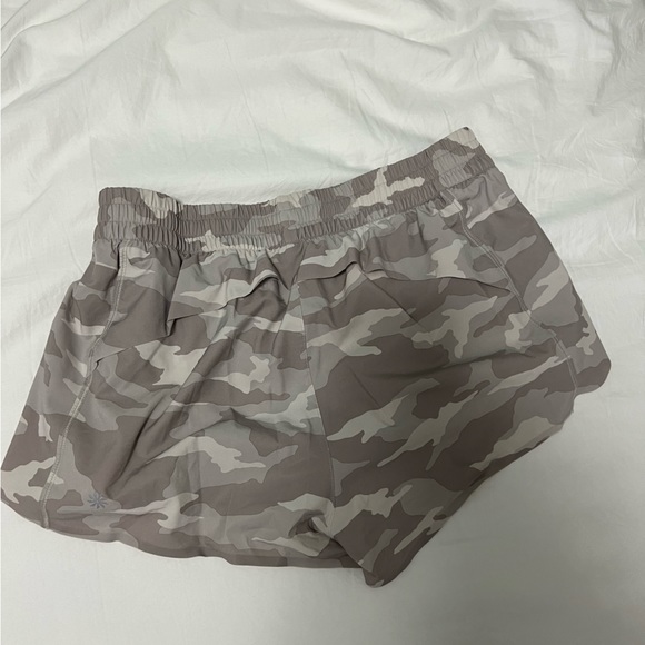 Athleta shorts size small - Picture 2 of 2